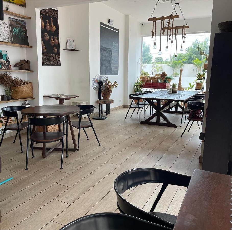 The Gallery Suites By Olive Gold 아크라 외부 사진