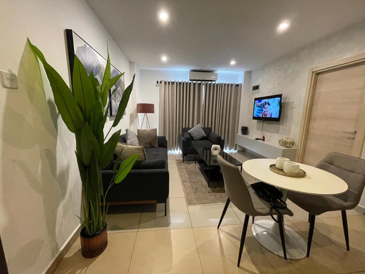 The Gallery Suites By Olive Gold 아크라 외부 사진
