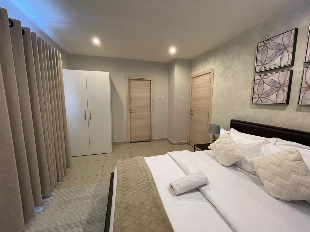 The Gallery Suites By Olive Gold 아크라 외부 사진