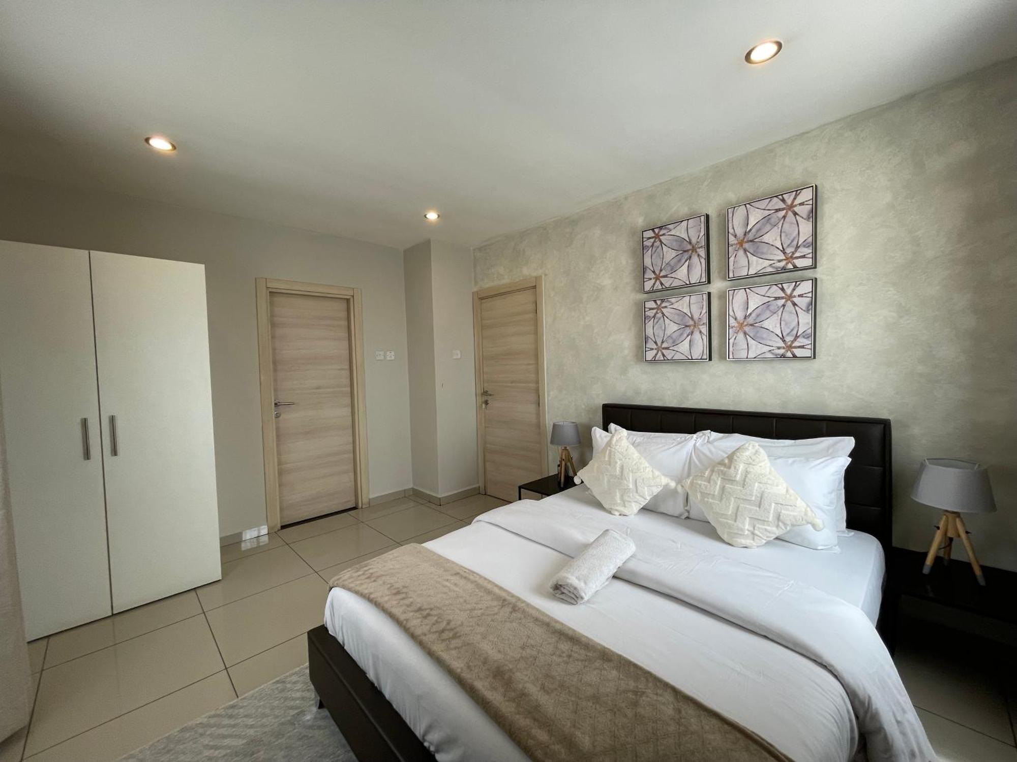 The Gallery Suites By Olive Gold 아크라 외부 사진